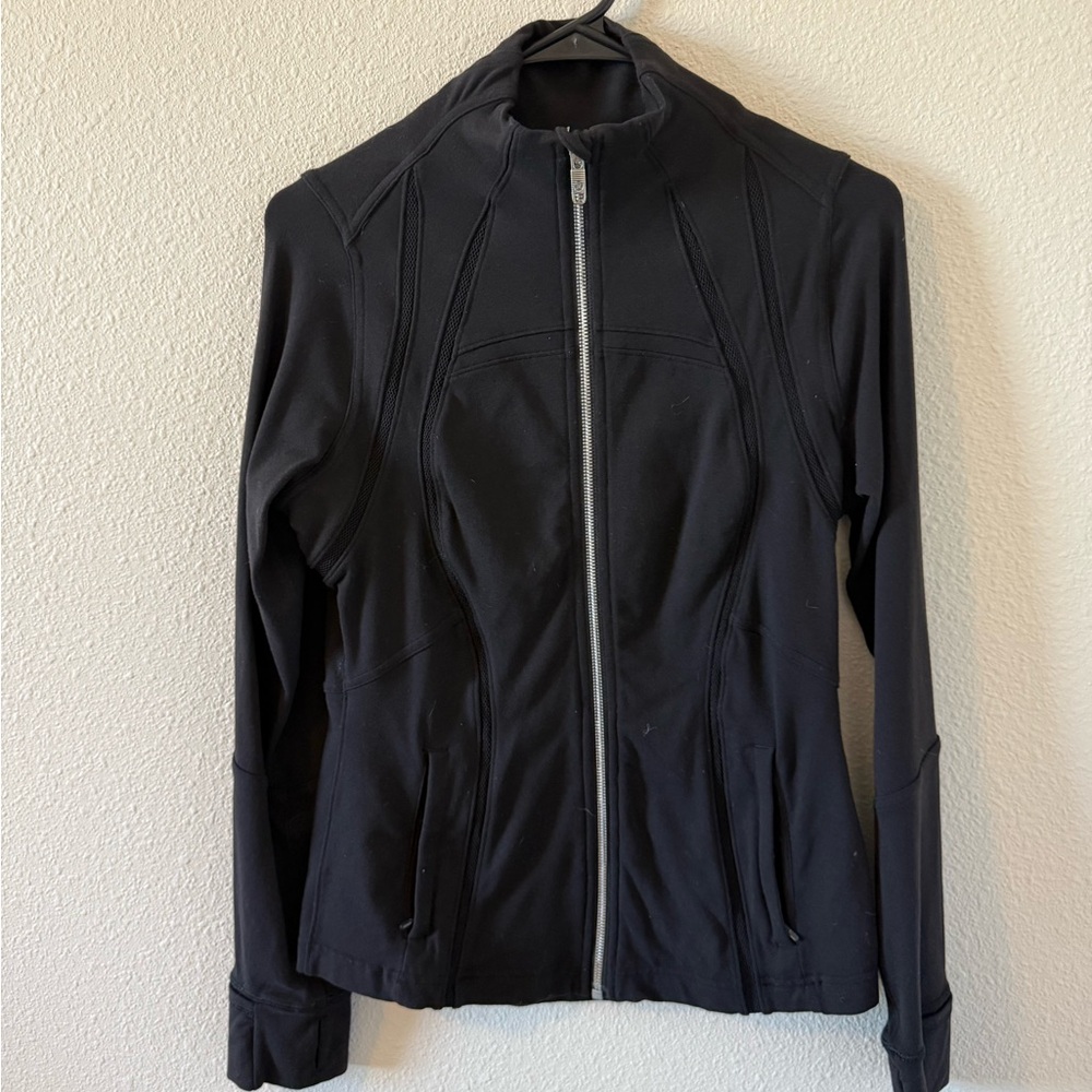 Black Lululemon sweater